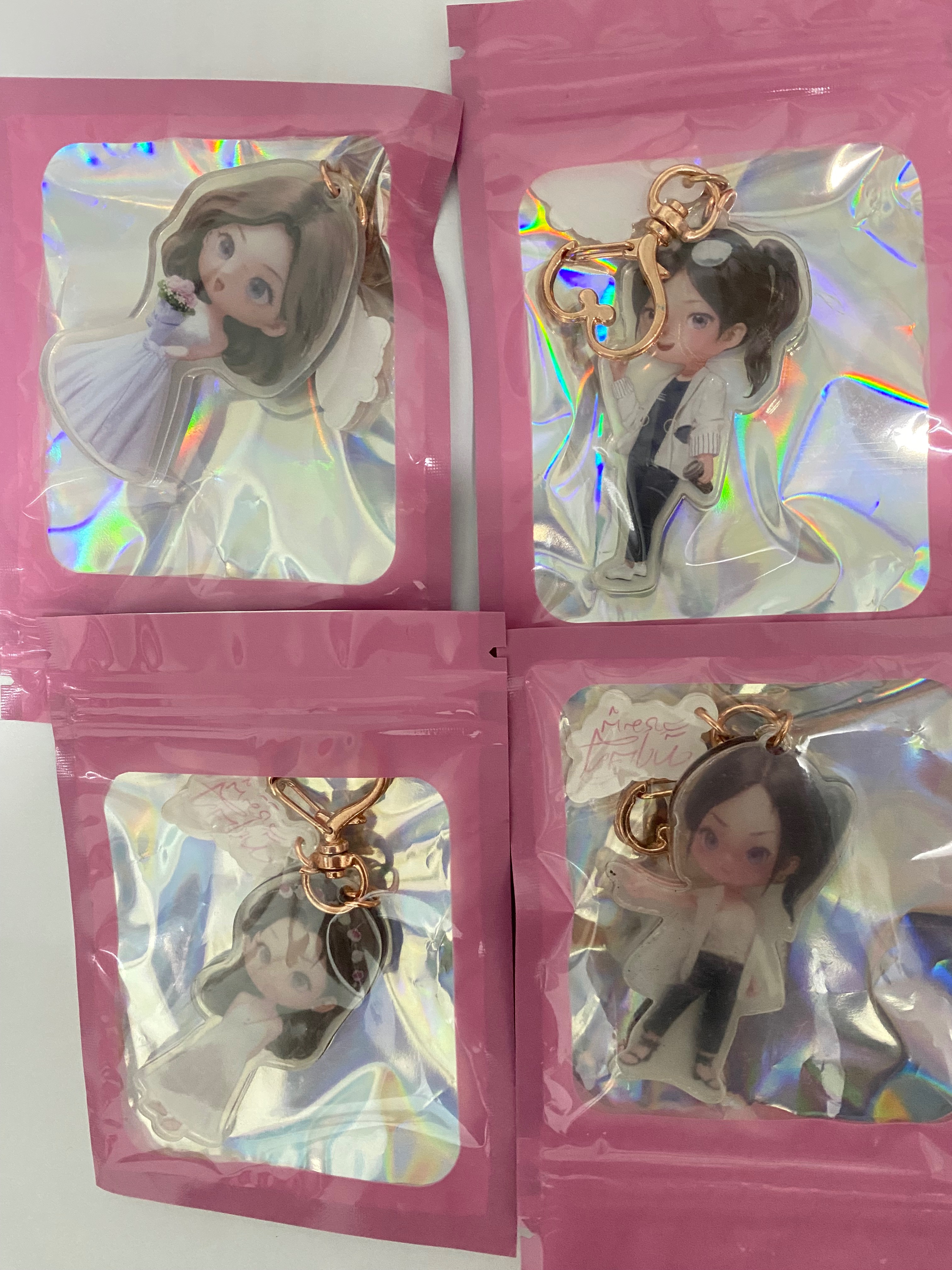 徽章、磁鐵、冰箱貼、鑰匙圈