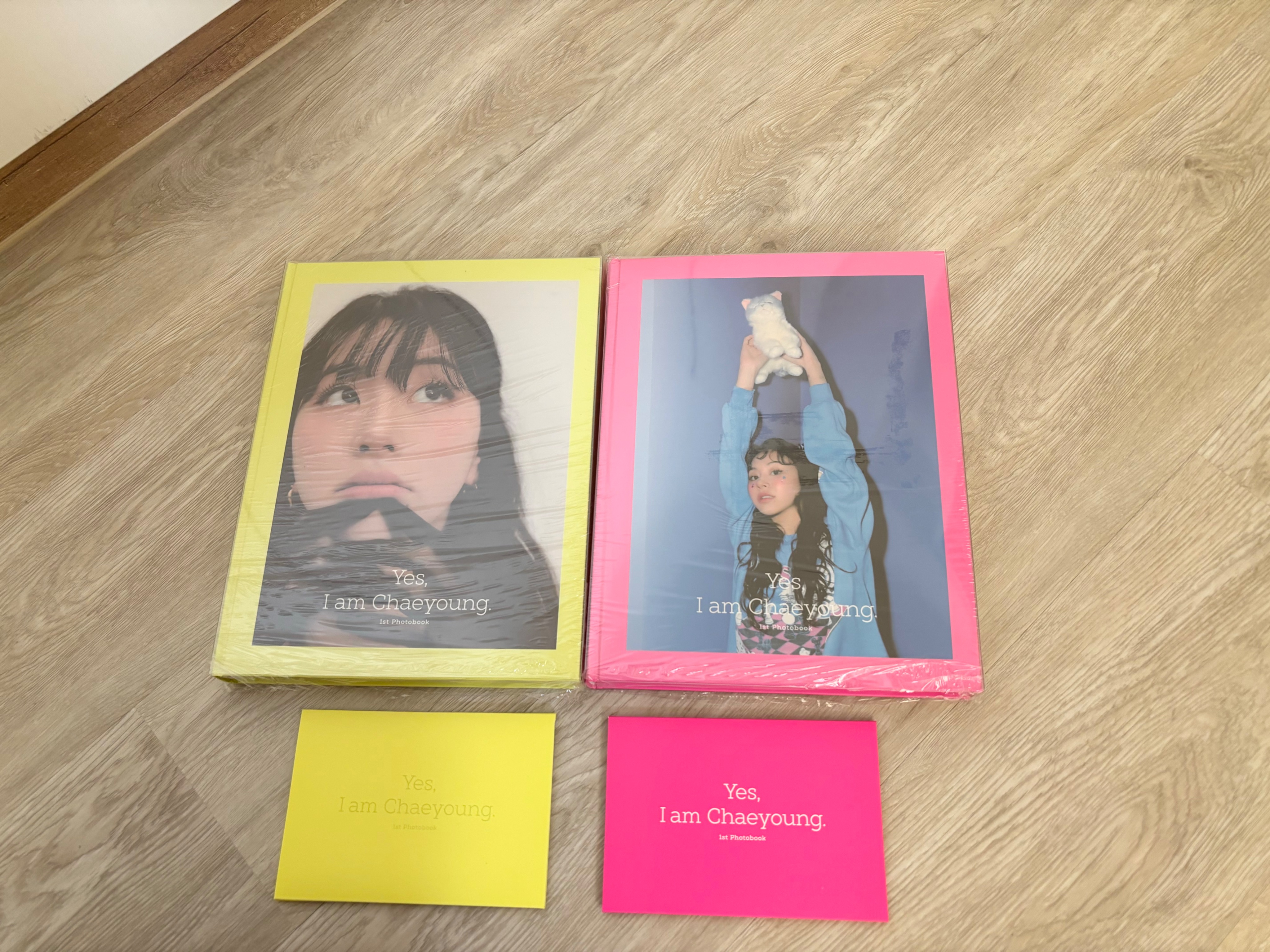 Yes I am Chaeyoung 寫真+明信片（無小卡）
