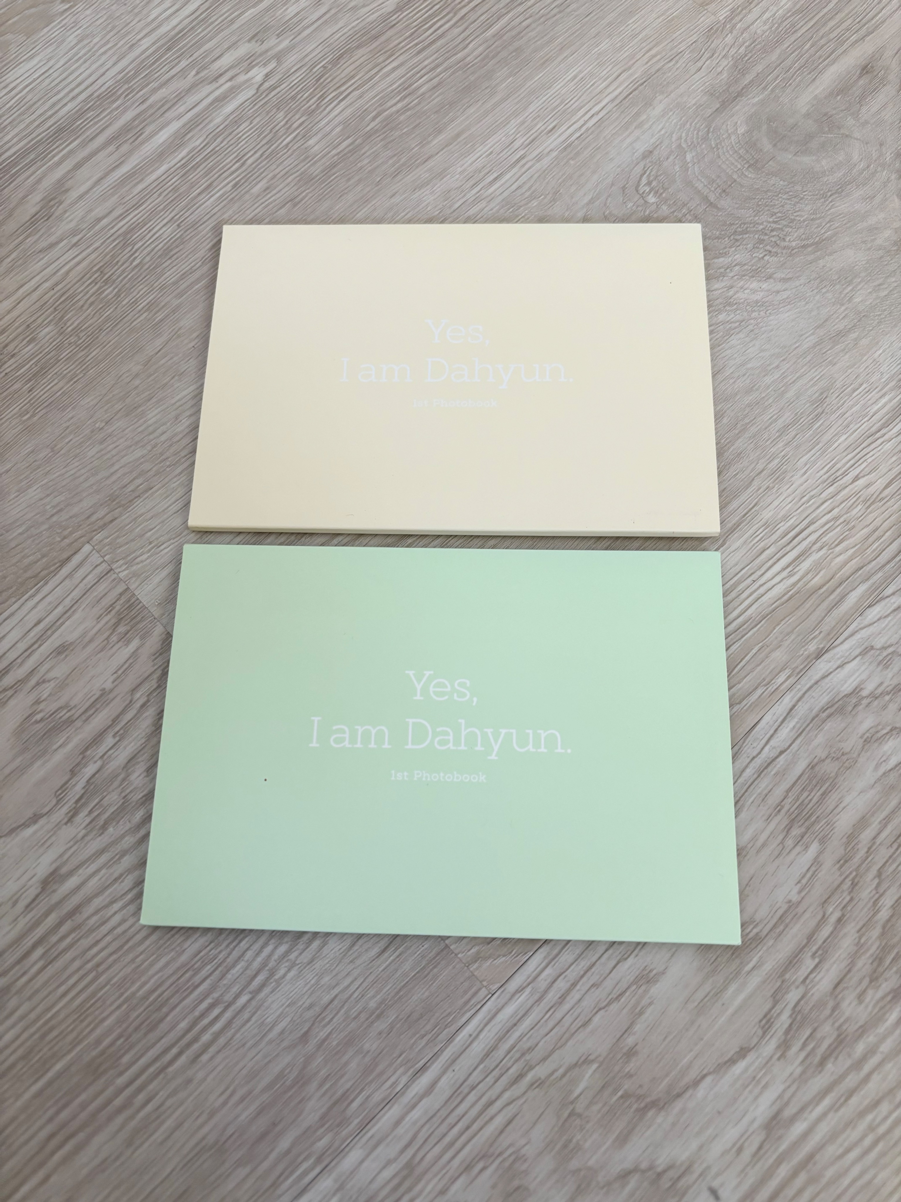 Yes，I am Dahyun 兩版明信片