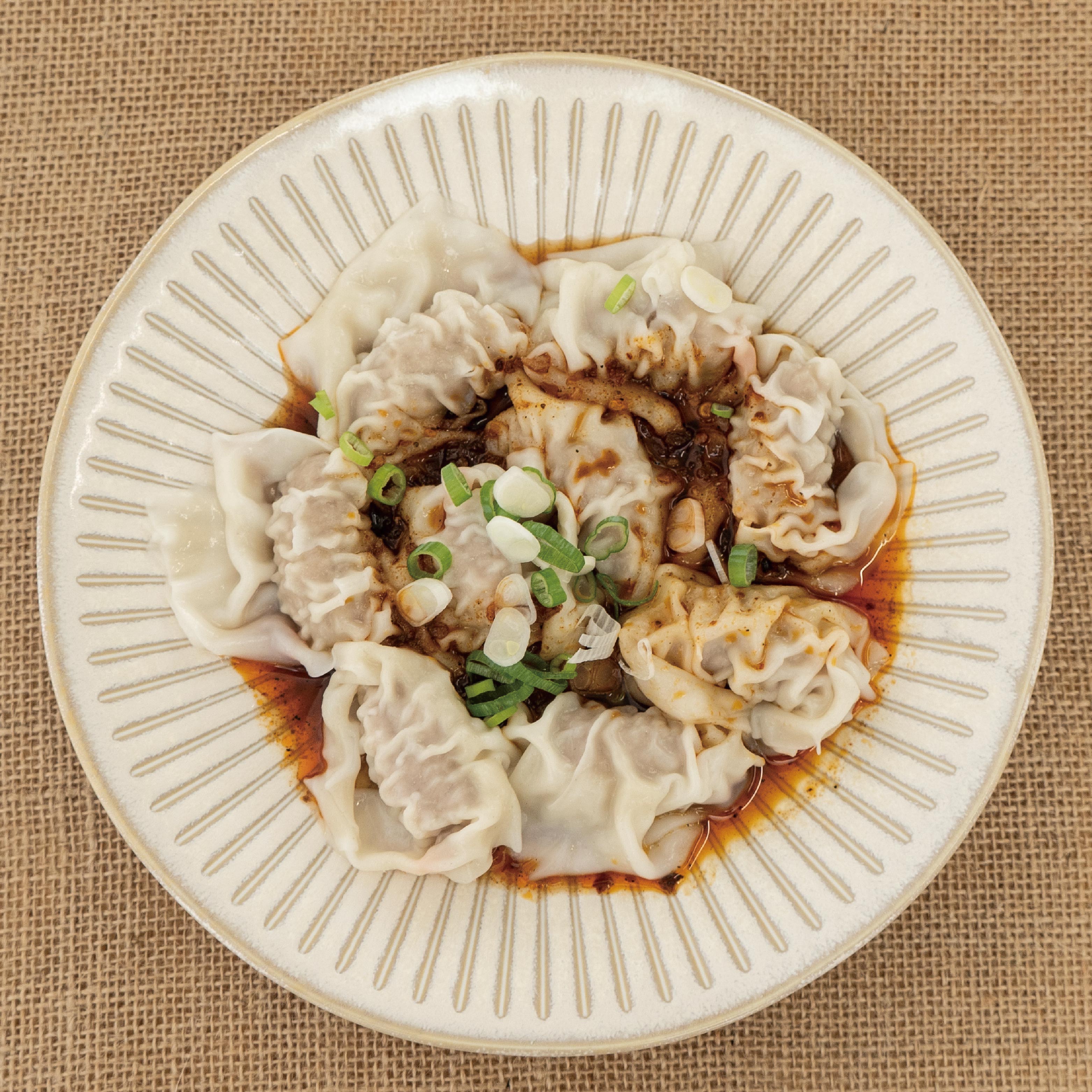 六錢湯包-純手工紅油炒手