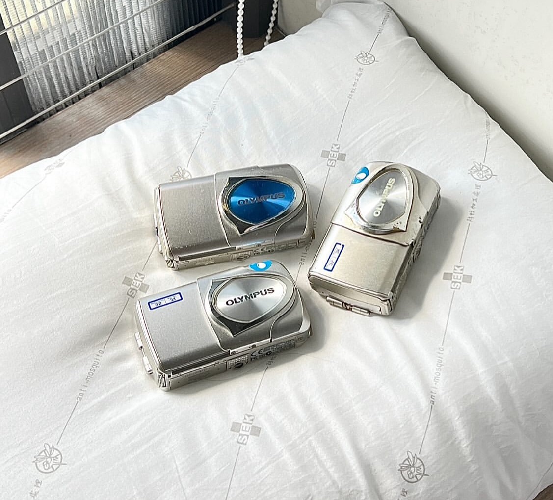 ·Ι̩̩͙˚̩̥̩̥̩̩̥͙ ✩ ̩̩̥͙˚̩̥̩̥̩̩͙‧͙ 。奧巴膠片感滑蓋機💧