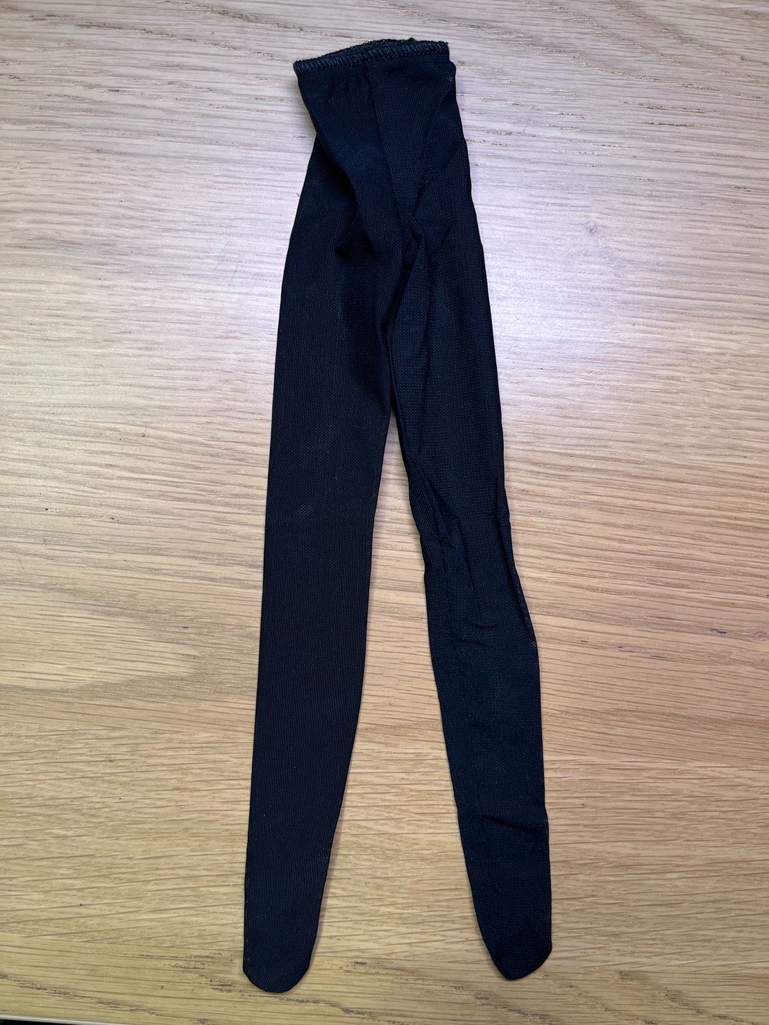 #098 全新 四分黑色褲襪（絲襪）