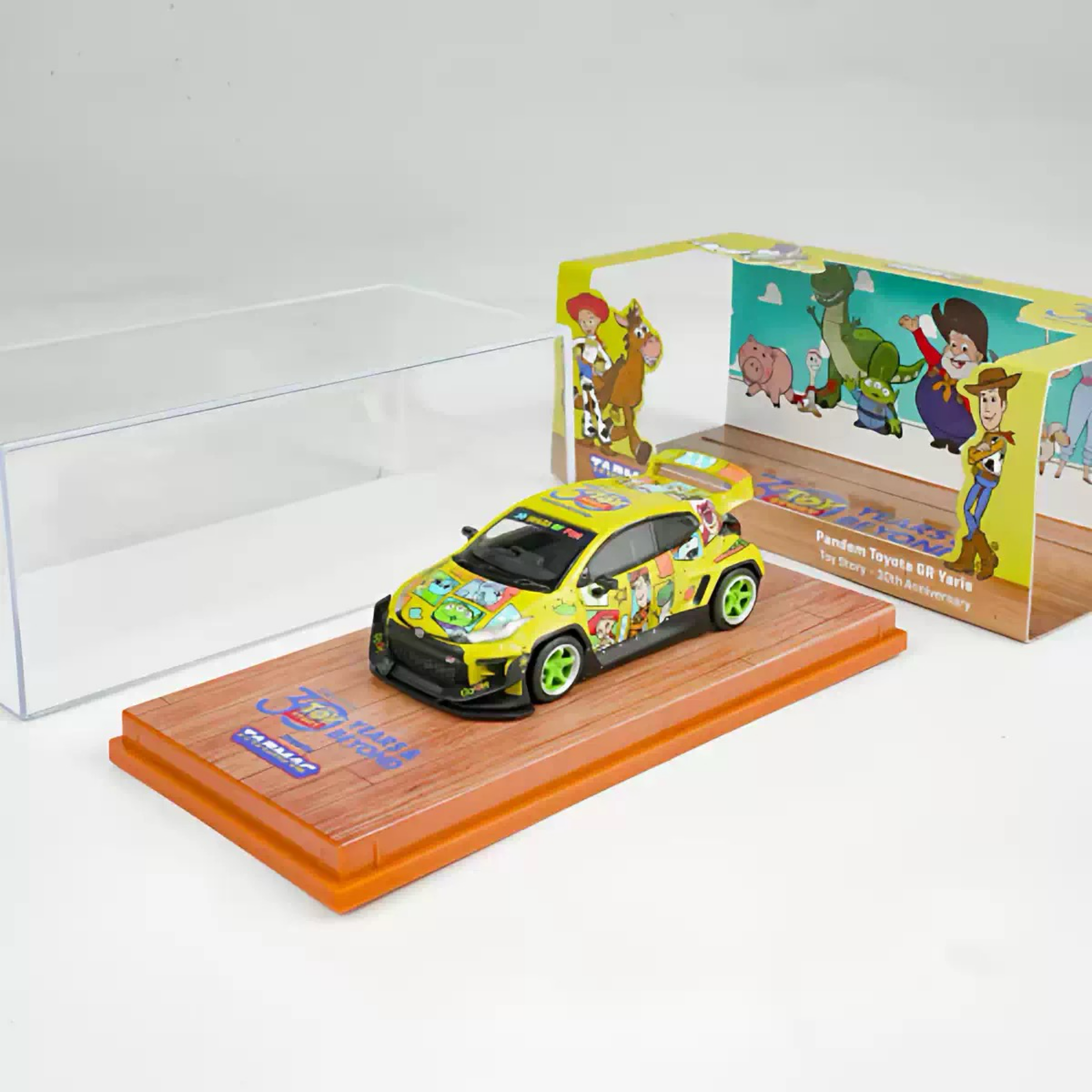 TW 玩具總動員30週年特別版 1:64 Toyota GR Yaris  汽車模型