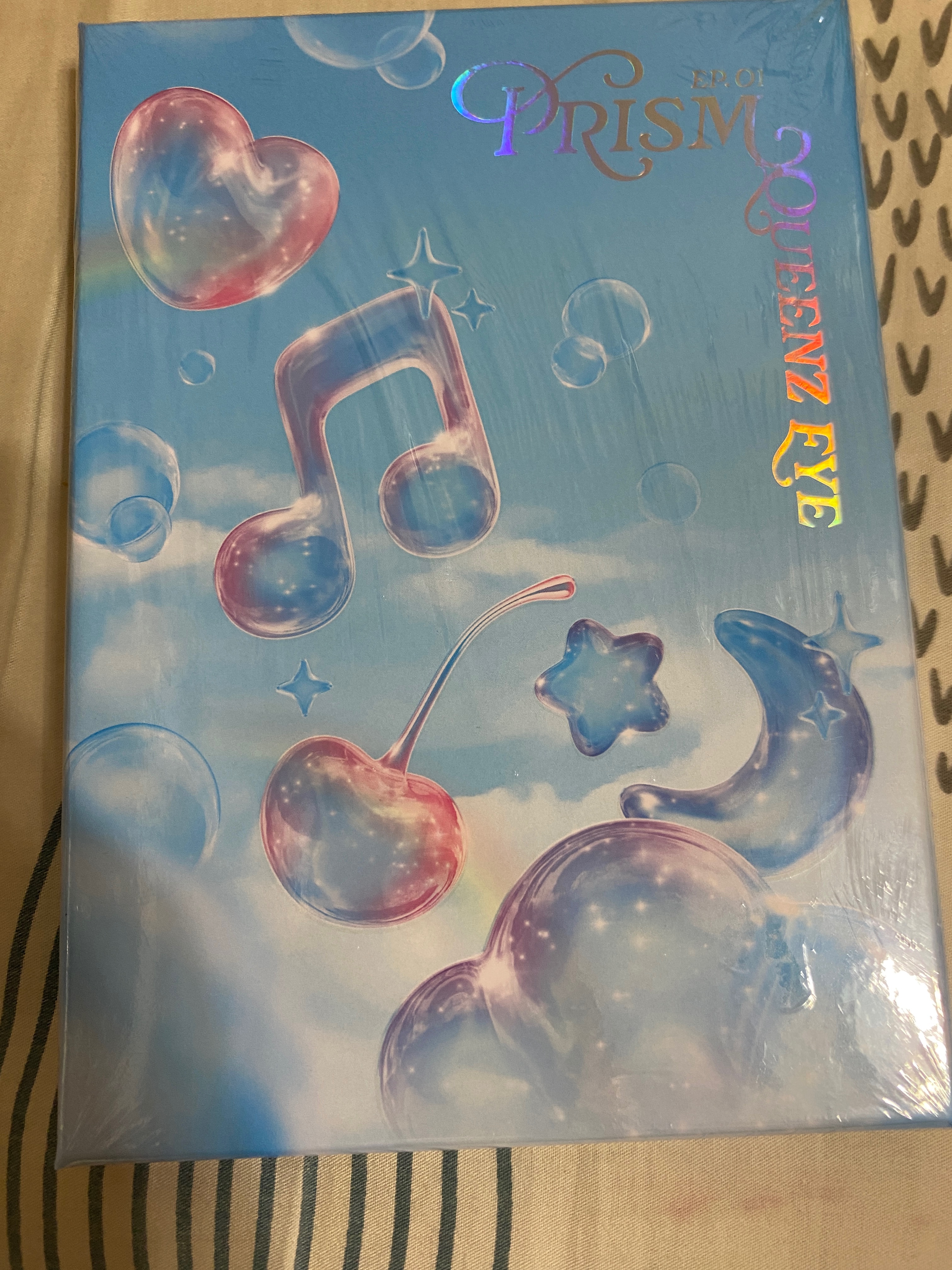 現貨 便宜出售  Queenz eye迷你一輯 ＂PRISM EP.01＂  全新 未拆專