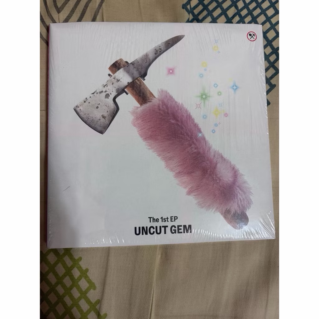 現貨 便宜出售 KiiiKiii 首張迷你專輯 ＂UNCUT GEM（DIGGING ver.）＂  全新 專輯 未拆專