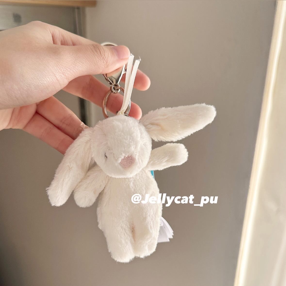 🇺🇸美國代購 台灣出貨✈️ Jellycat cream白兔吊飾｜保證正品/不正可退｜照片為本賣場實拍