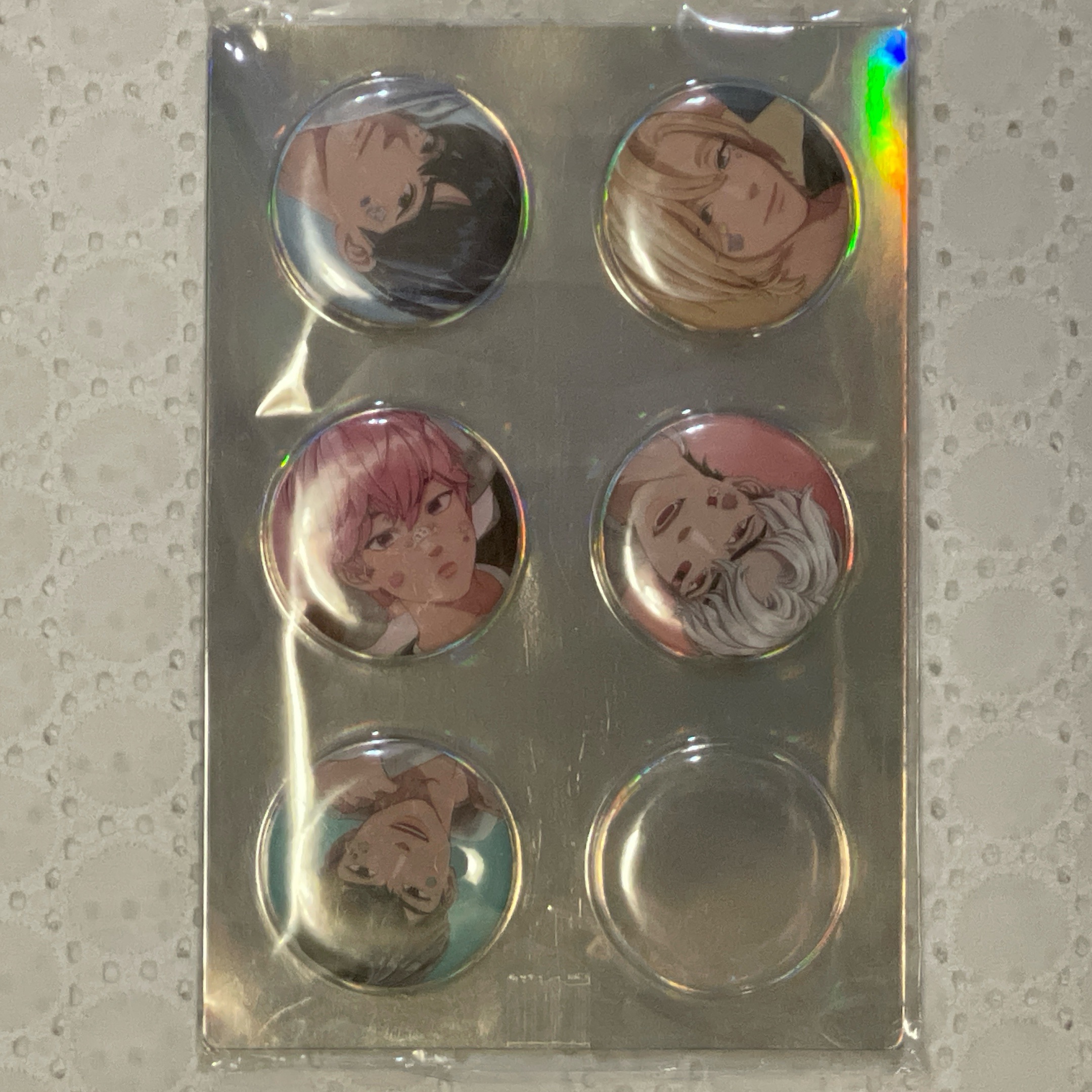 X Blush 雜誌 徽章
