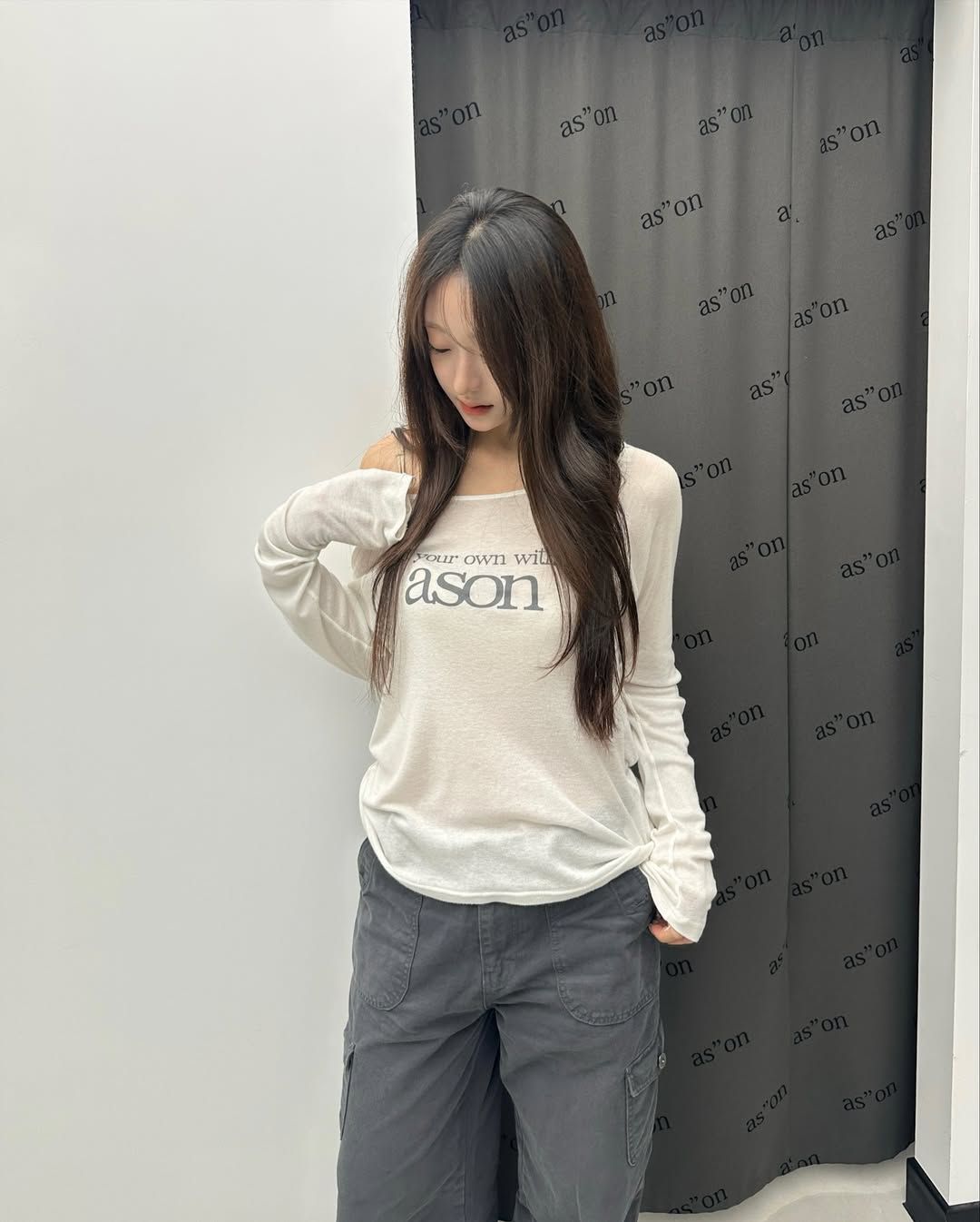 ason LETTERING LONG SLEEVE