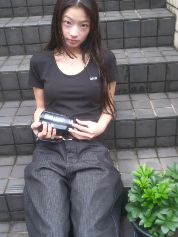 ason PLAIN SLIM TEE
