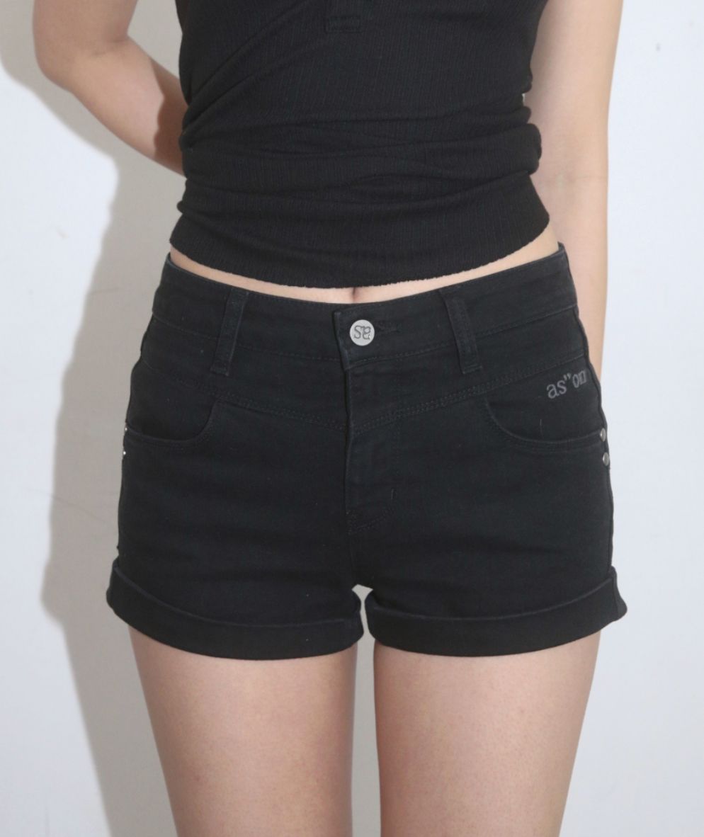 ason LINE SHORT PANTS