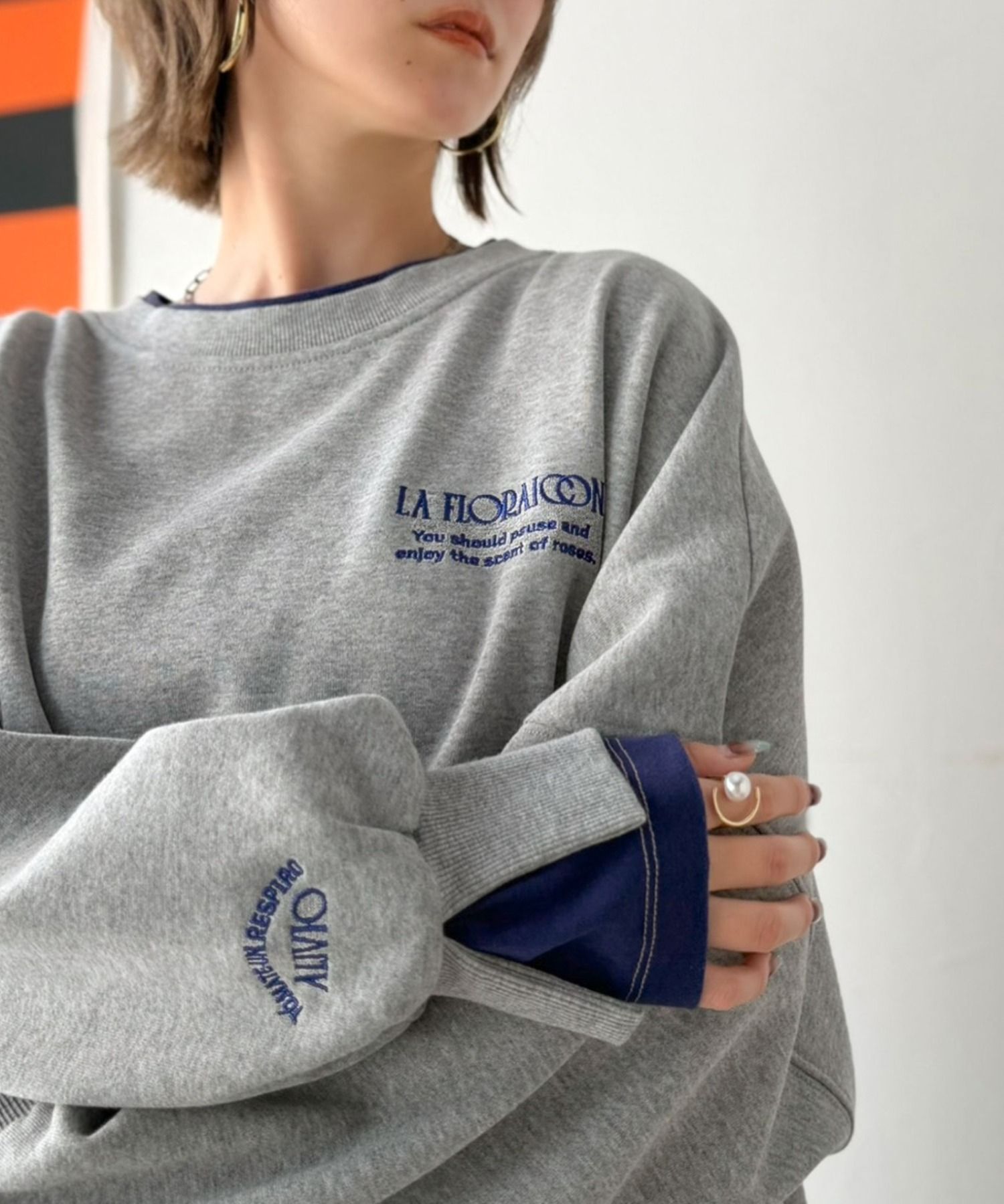 3824 撞色刺繡假兩件刷毛大學T
