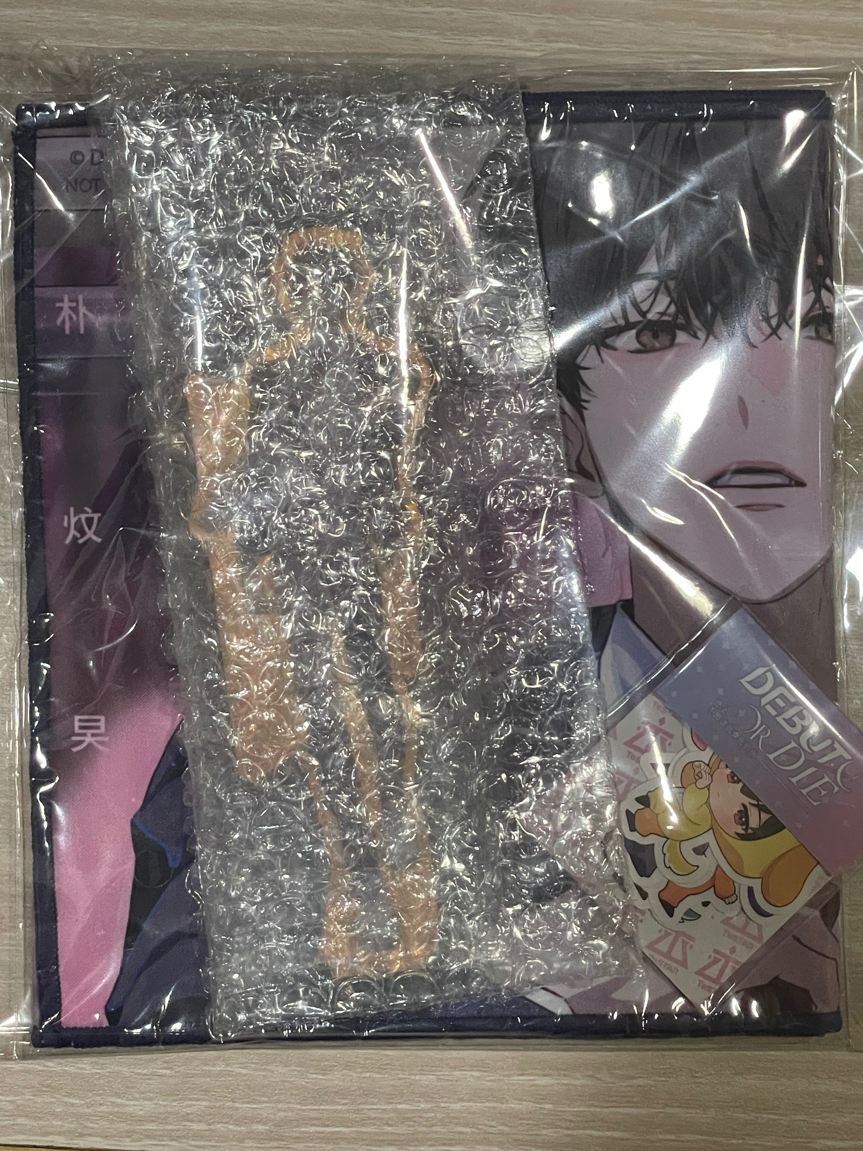 台版小說 手幅+制服立牌+貼紙