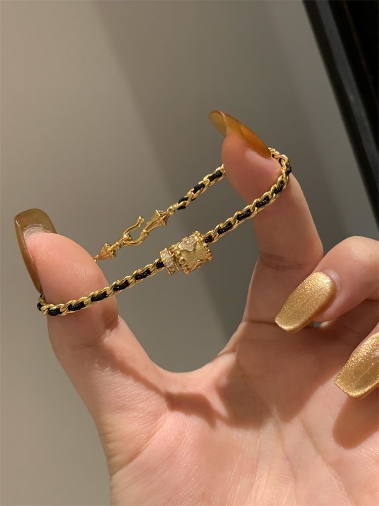 （不是金）防掉色，可碰水合金鍍銀手鍊