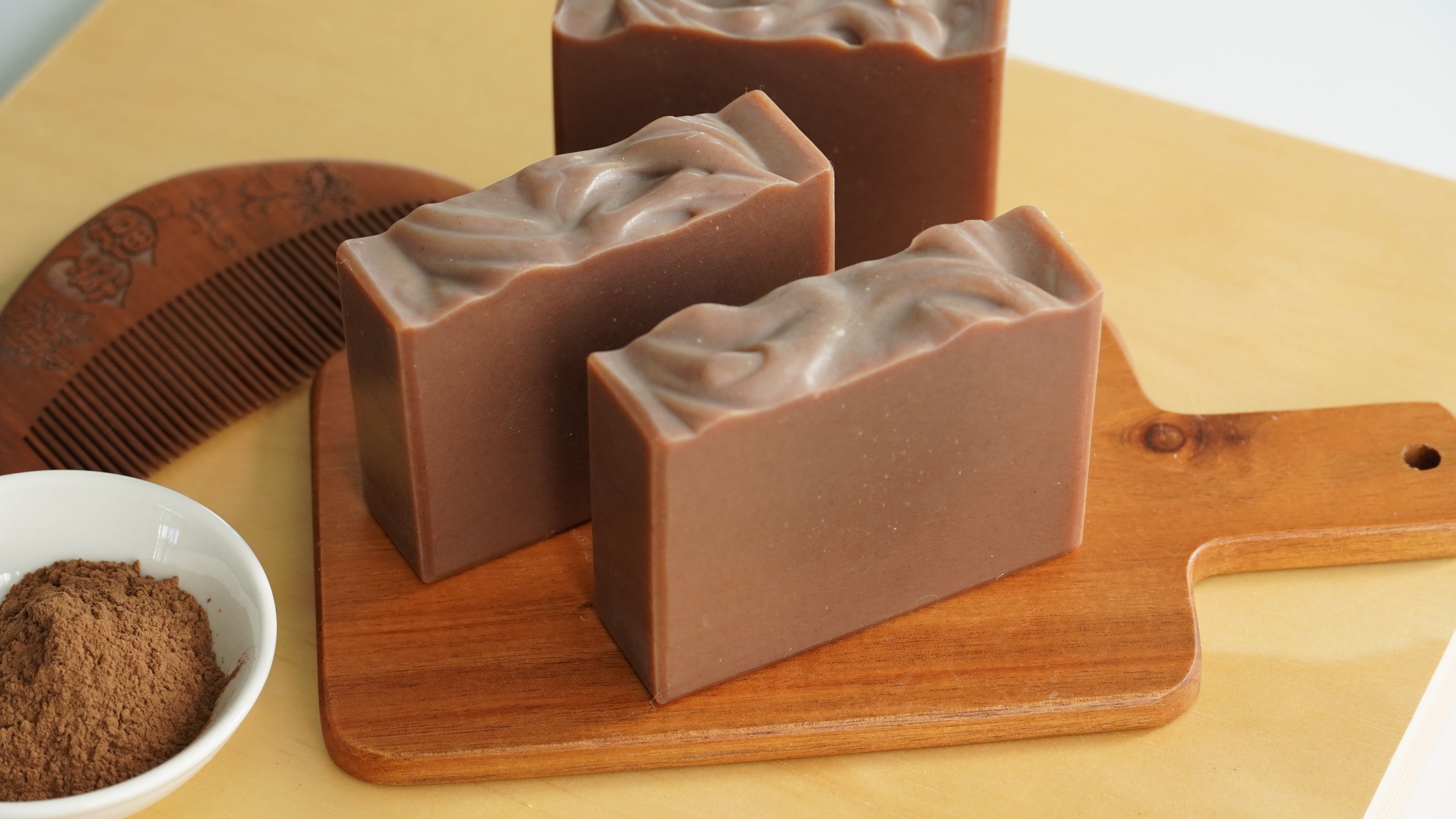 【手工皂】何首烏淨化頭皮洗髮皂