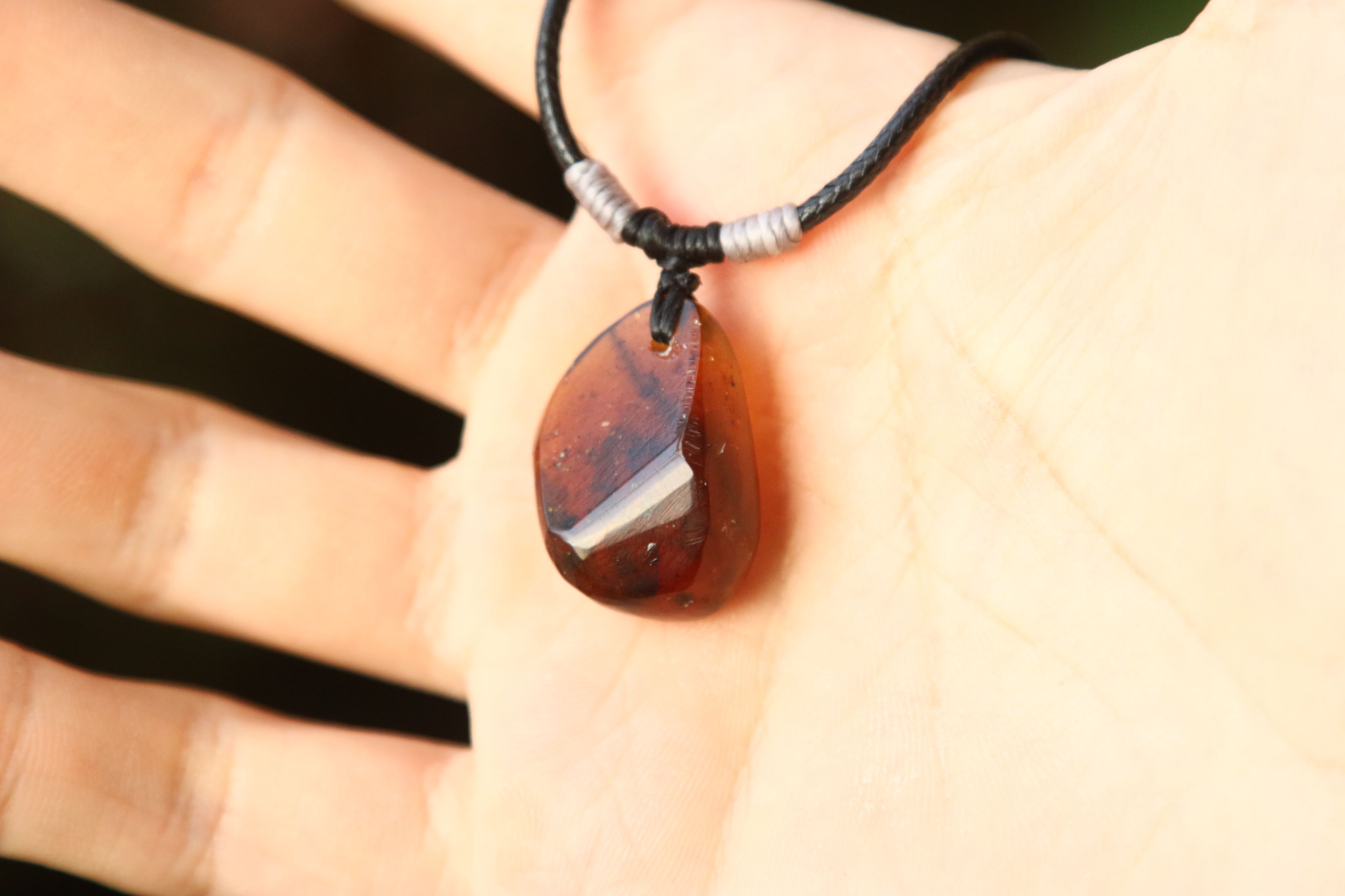 【琥珀系列】手工打磨緬甸琥珀 可調節簡約項鍊 1 （請閱讀描述）