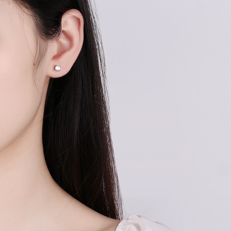純銀s925四爪鋯石耳釘小巧免摘銀耳飾品