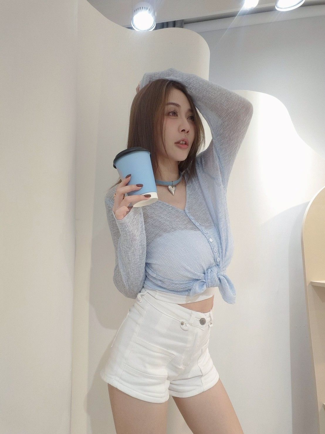 337 很好穿，迷你扣罩衫