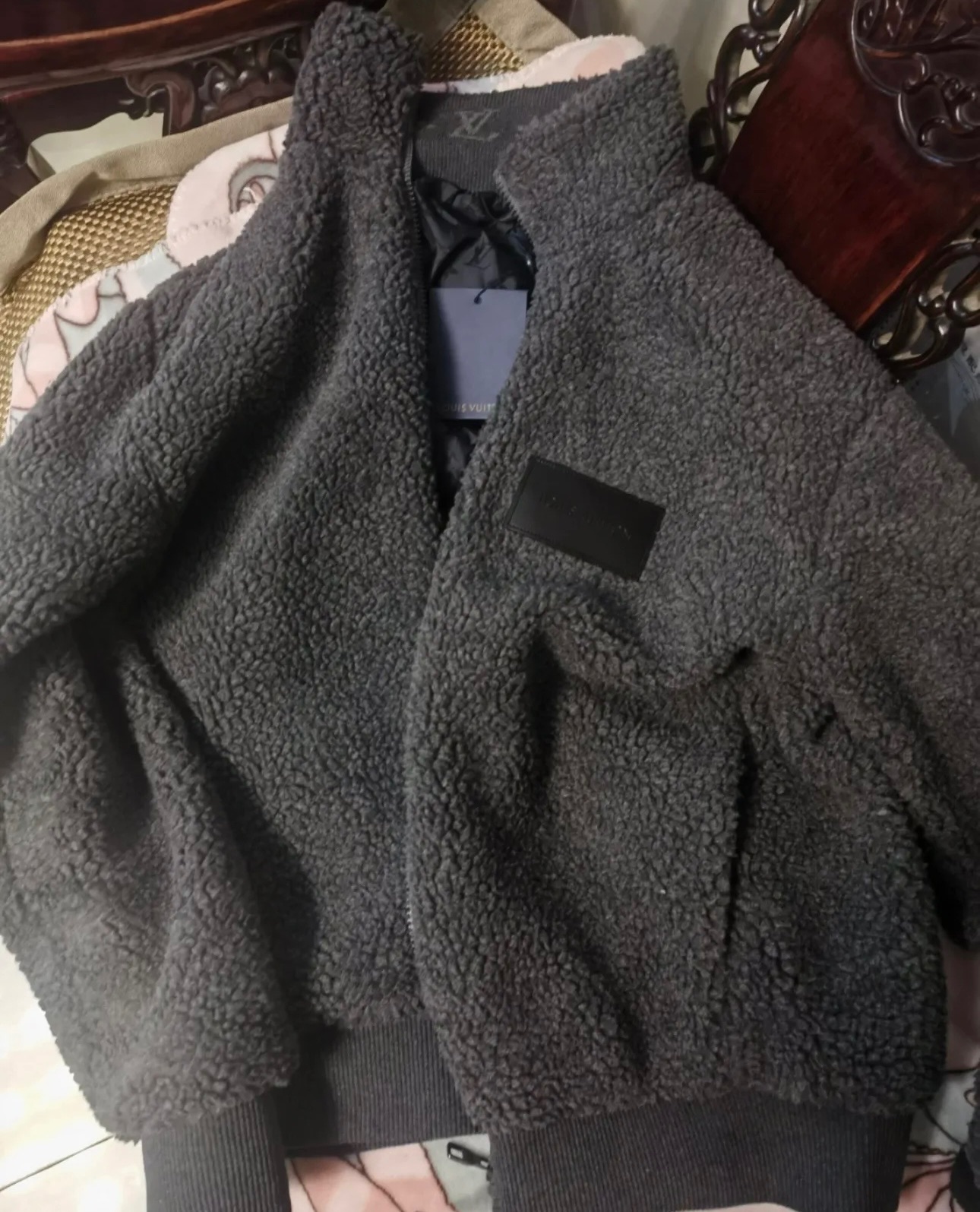 1V 老花皮標搖粒絨外套