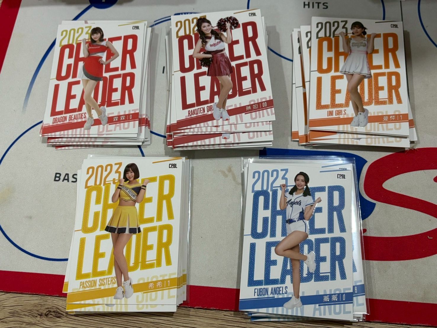 2023 CPBL 中華職棒年度球員卡 啦啦隊區（味全、樂天） 一