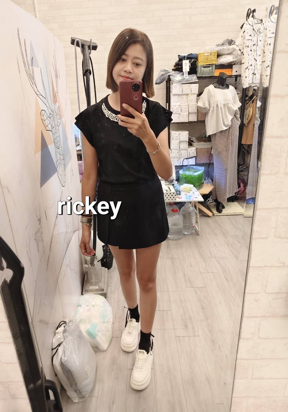 珍珠領造型袖上衣