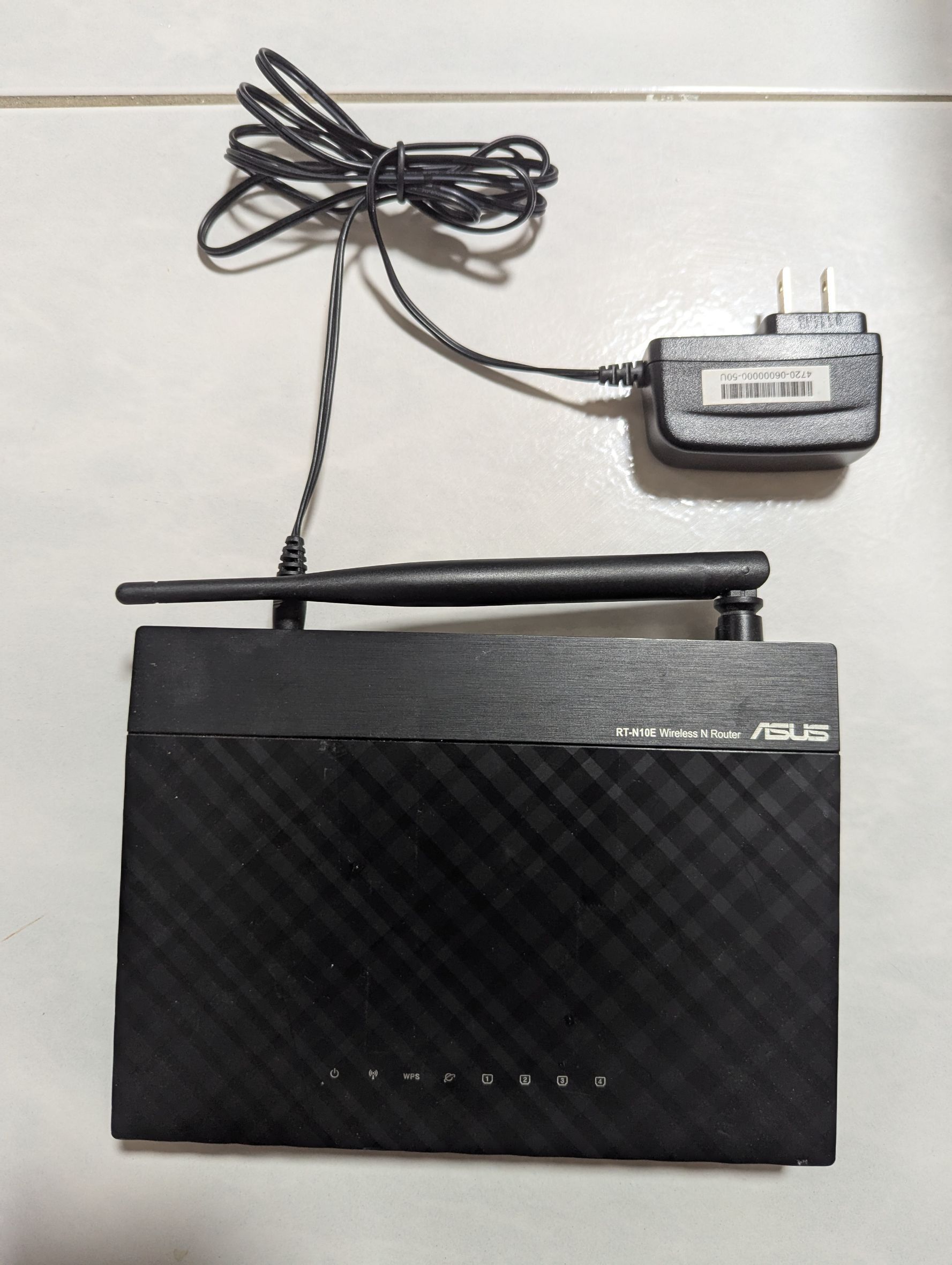 ASUS RT N10E 無線路由器