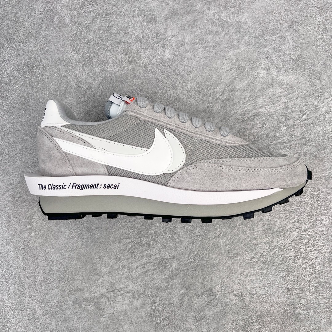 Sacai 閃電三方聯名