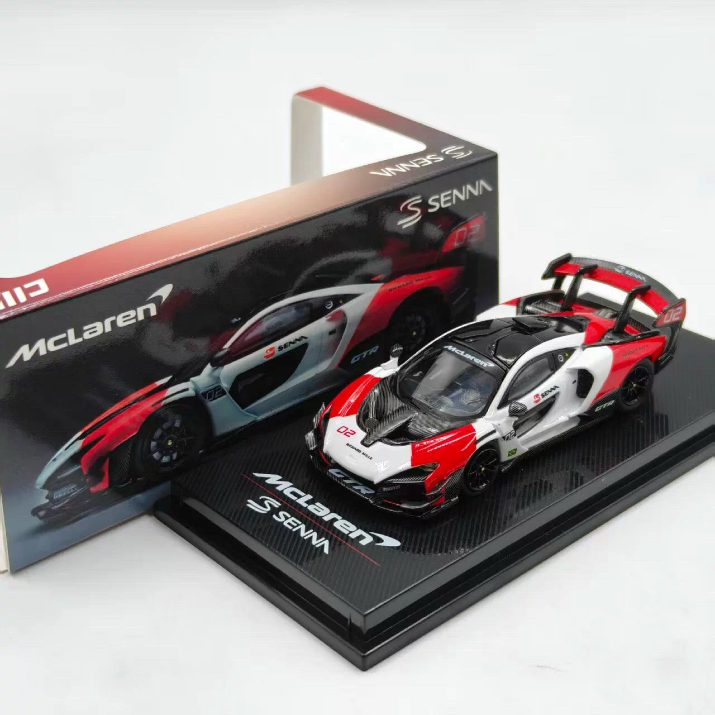 1/64邁凱倫塞納Mclaren Senna GTR
