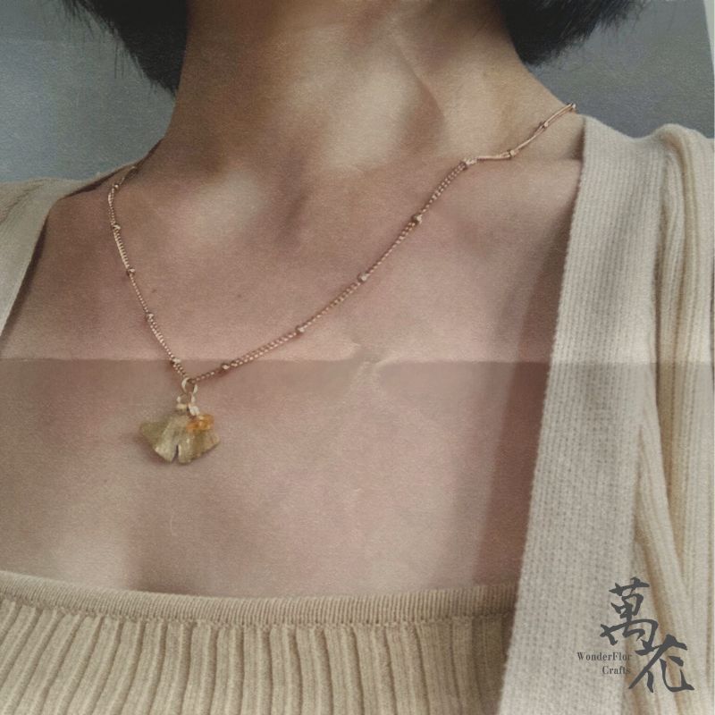 植系。黃銅 銀杏葉。真鍮イチョウの葉