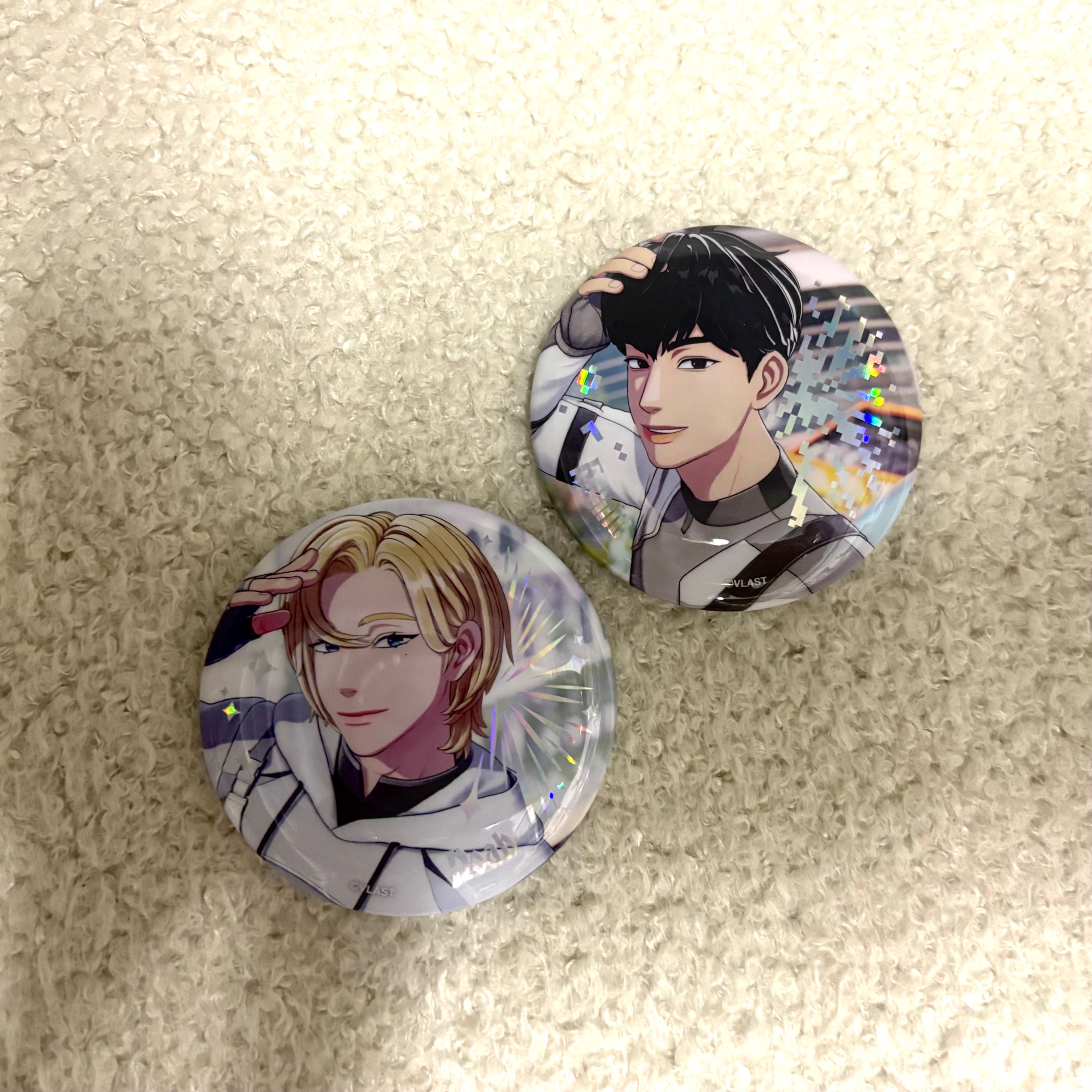 PLAVE徽章（含原包裝）