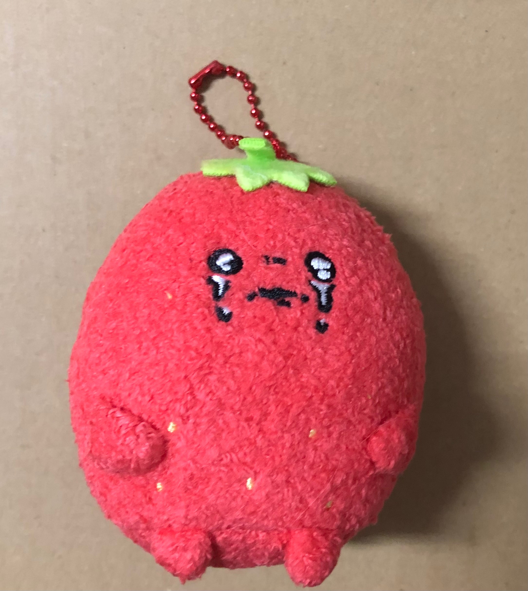 草莓可樂餅一番賞哭哭草莓吊飾