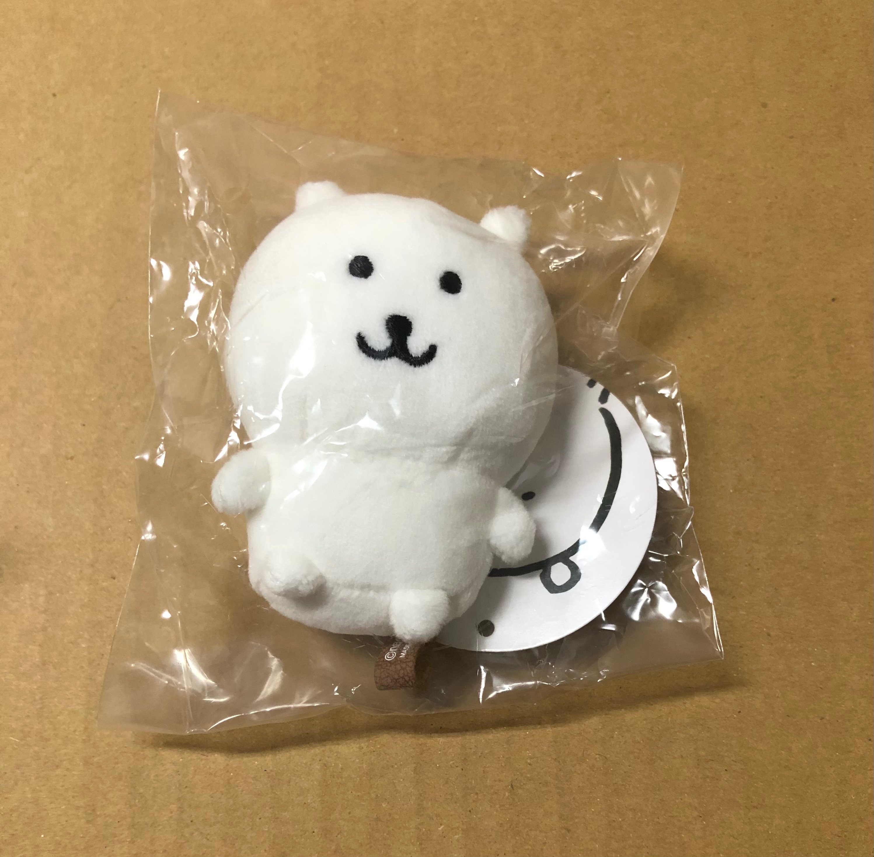 普通臉白熊迷你坐姿玩偶