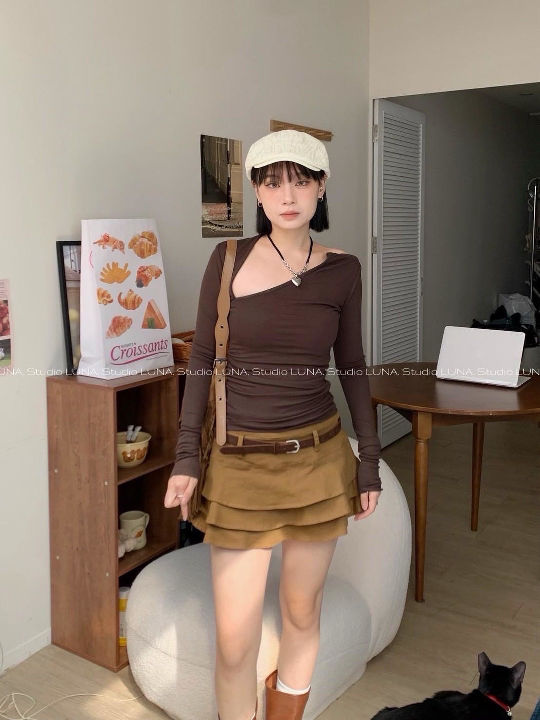 預購✨ 斜肩一字領修身長袖上衣｜顯瘦氣質上衣 三色可選