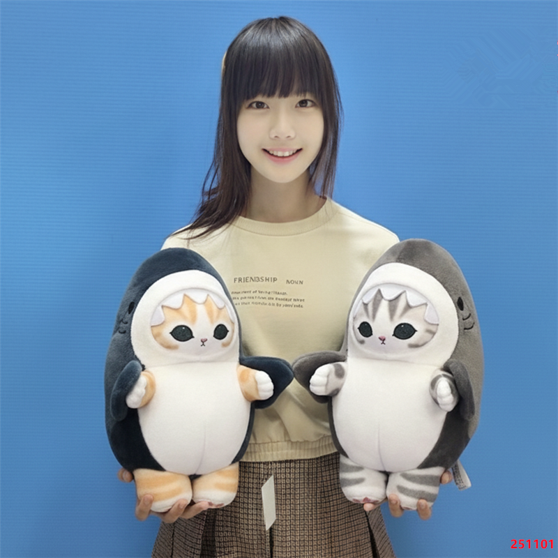 【貓福珊迪站姿款】貓福珊迪 站姿款 鯨鯊裝 貓娃娃 珊迪娃娃 貓福娃娃 鯊魚裝 娃娃 大娃娃 布偶 玩偶