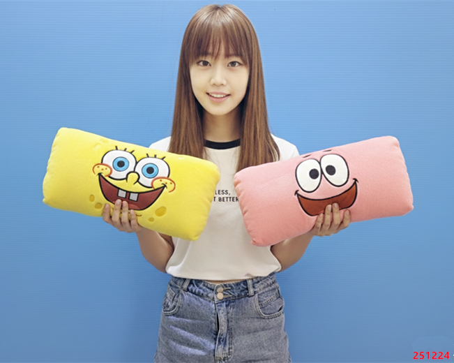 【正版授權】派大星 海綿寶寶 Q版頭型暖手枕 海棉寶寶 靠枕 抱枕 暖手枕 手枕