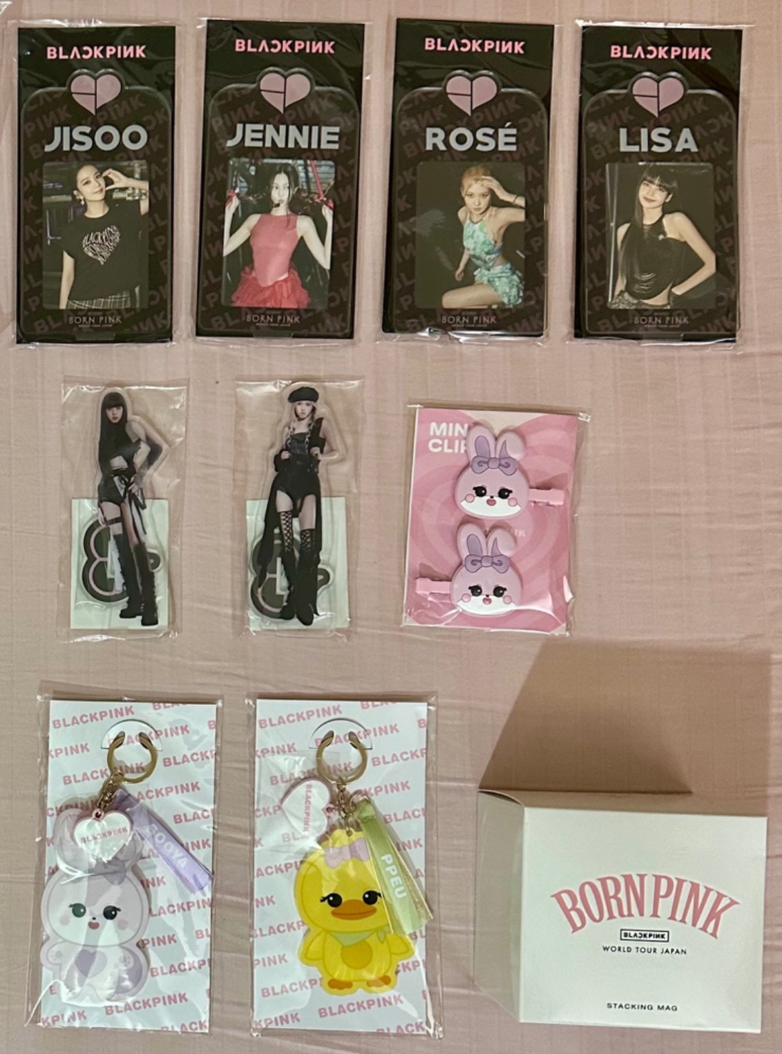 blackpink官方周邊 演唱會周邊 日巡周邊 娃娃吊飾、卡套、人形立牌 等等
