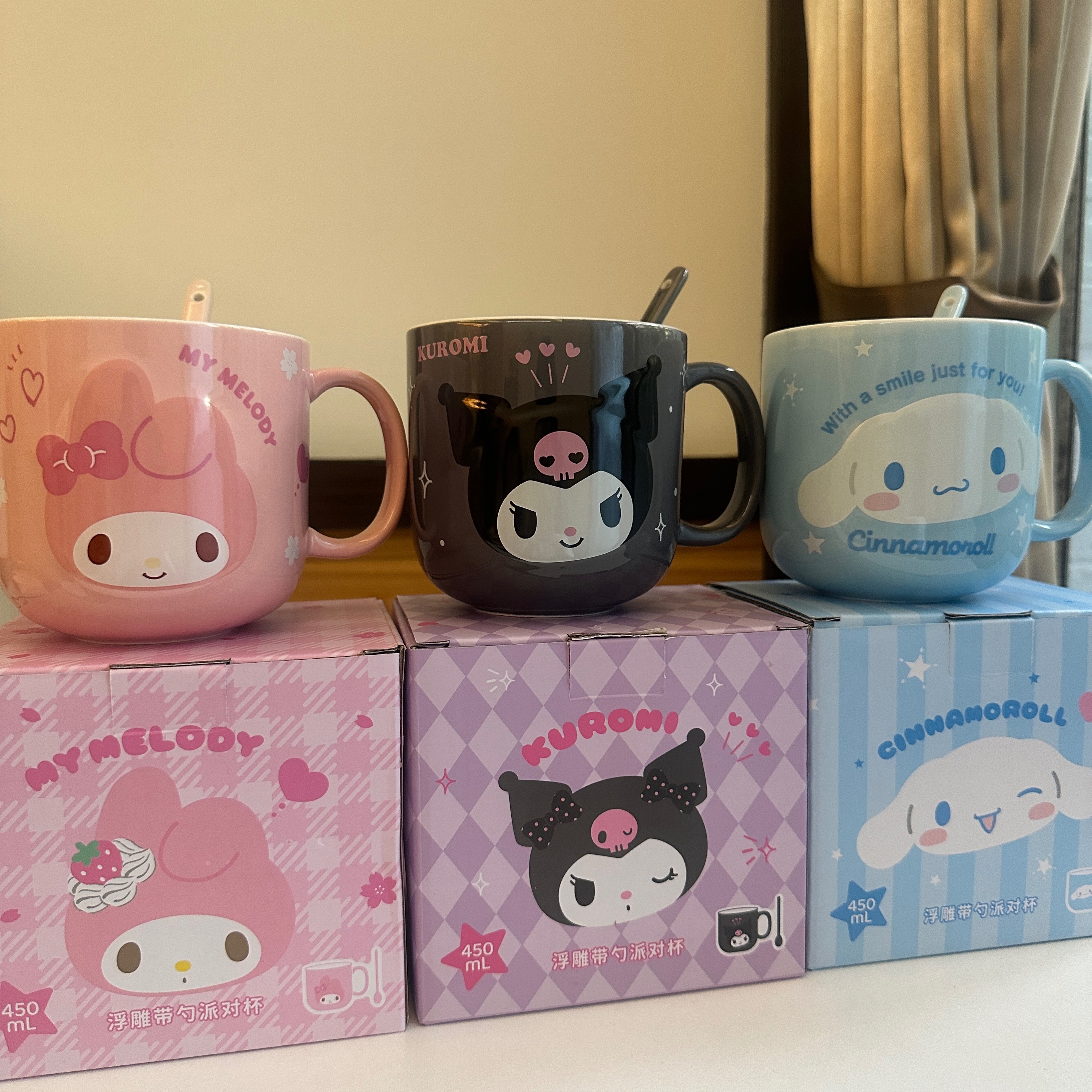 Miniso名創優品 三麗鷗浮雕帶勺派對杯450ml 陶瓷馬克杯