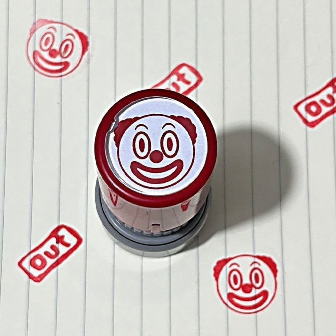 小丑印章🤡非常萬用！蓋在你那個小丑朋友身上