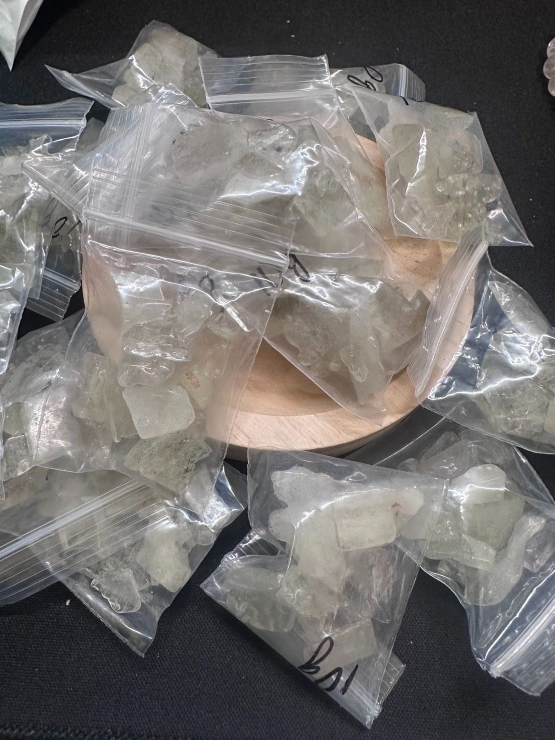 黃金利比亞消磁石