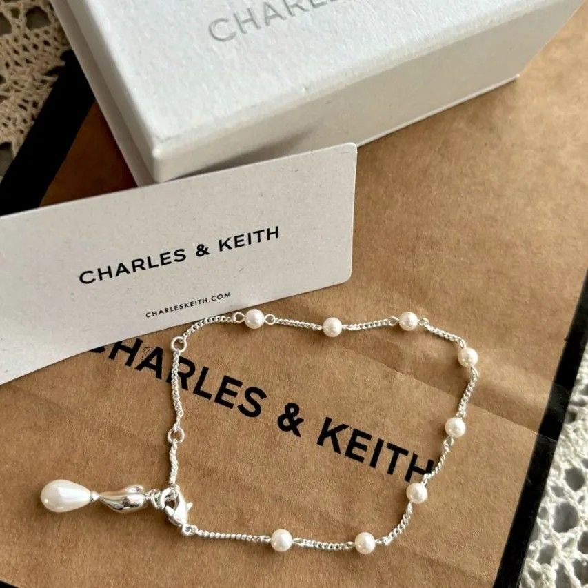 Charles ＆ Keith 小CK Corrine 珍珠手鍊 月光謐語🩶🌙