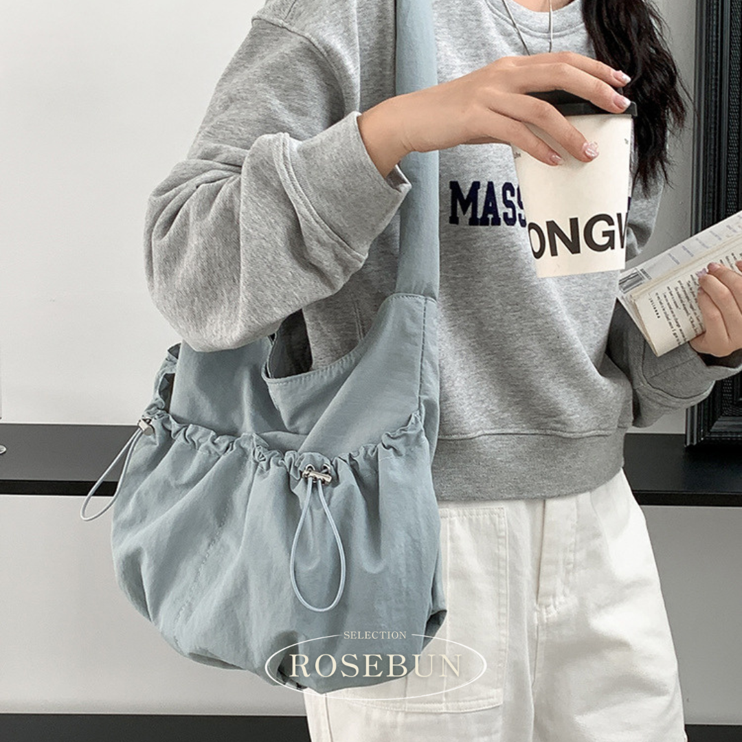 尼龍斜背雲朵包