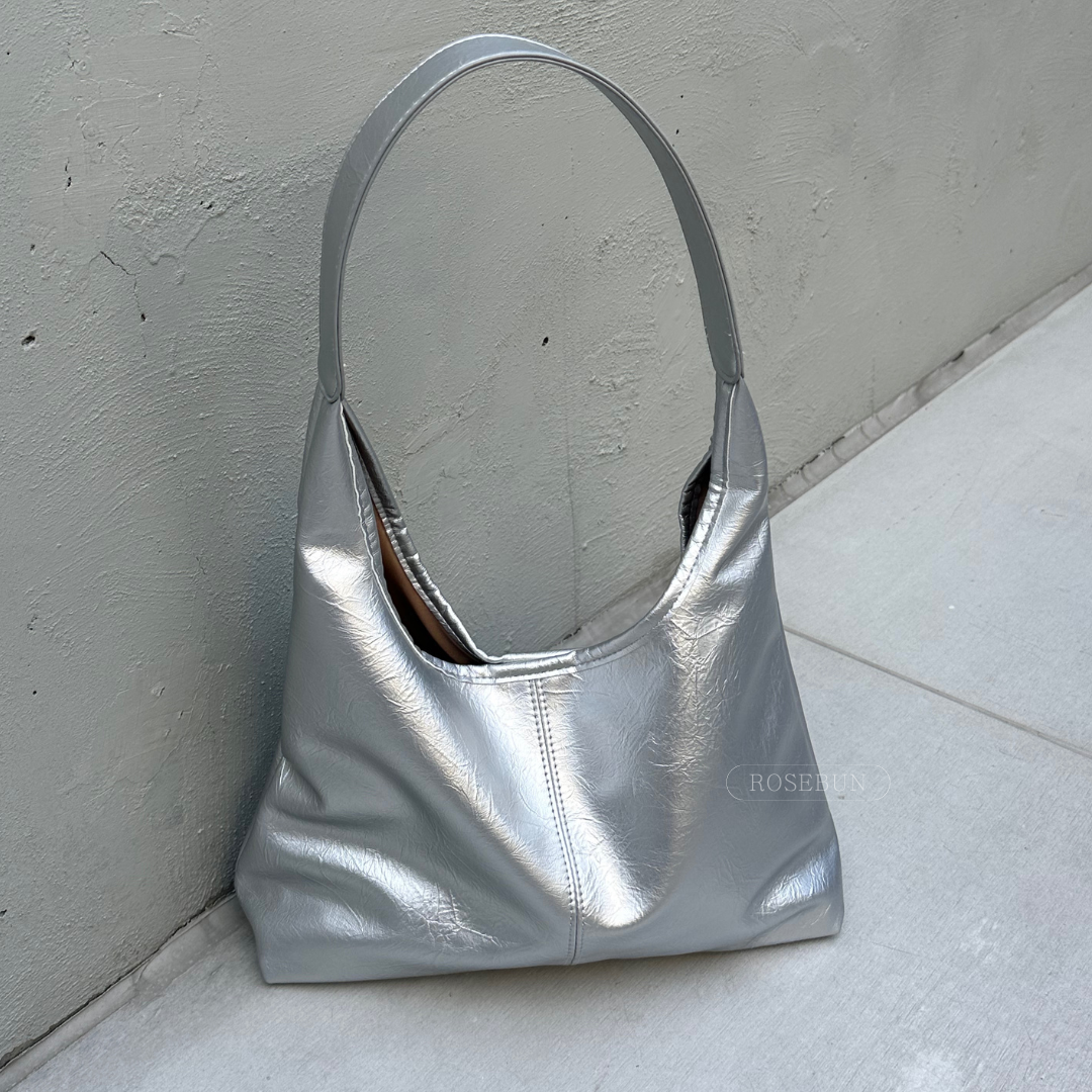 熱銷500+!亮面皮革單肩包