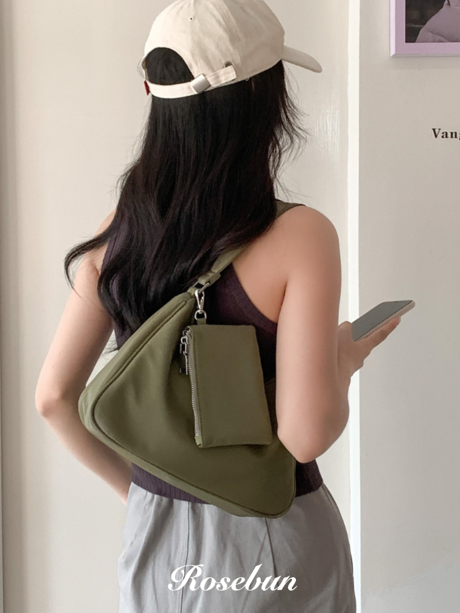 韓系簡約尼龍腋下包