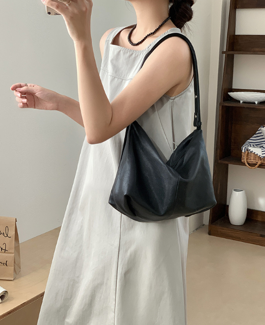 真皮款!超柔軟羊皮餃子包 真皮包包 限時優惠