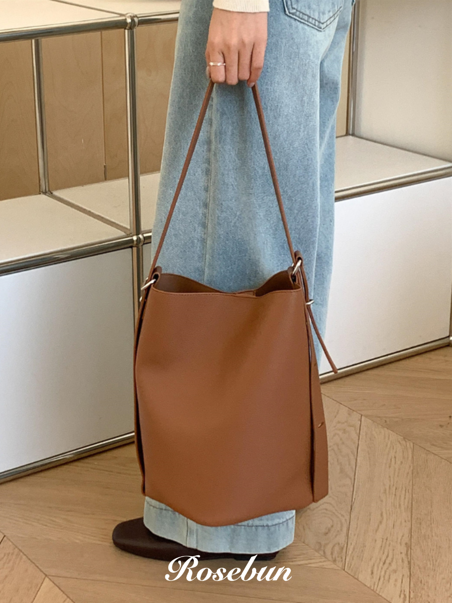 𝑹𝒐𝒔𝒆𝒃𝒖𝒏.現貨免運 氣質柔軟水桶單肩包 通勤包 肩背包 腋下包 托特包 韓系包包