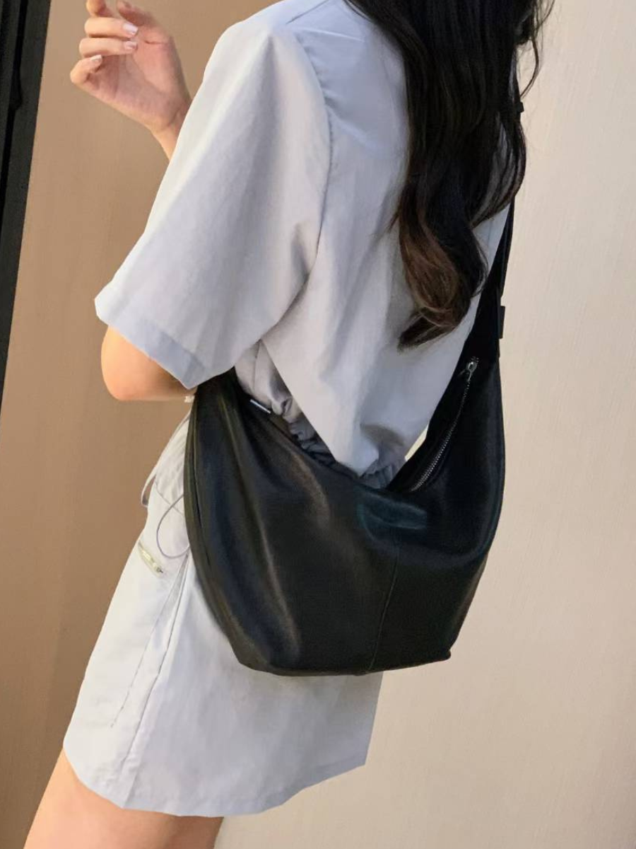 超柔軟羊皮半月包 真皮包包