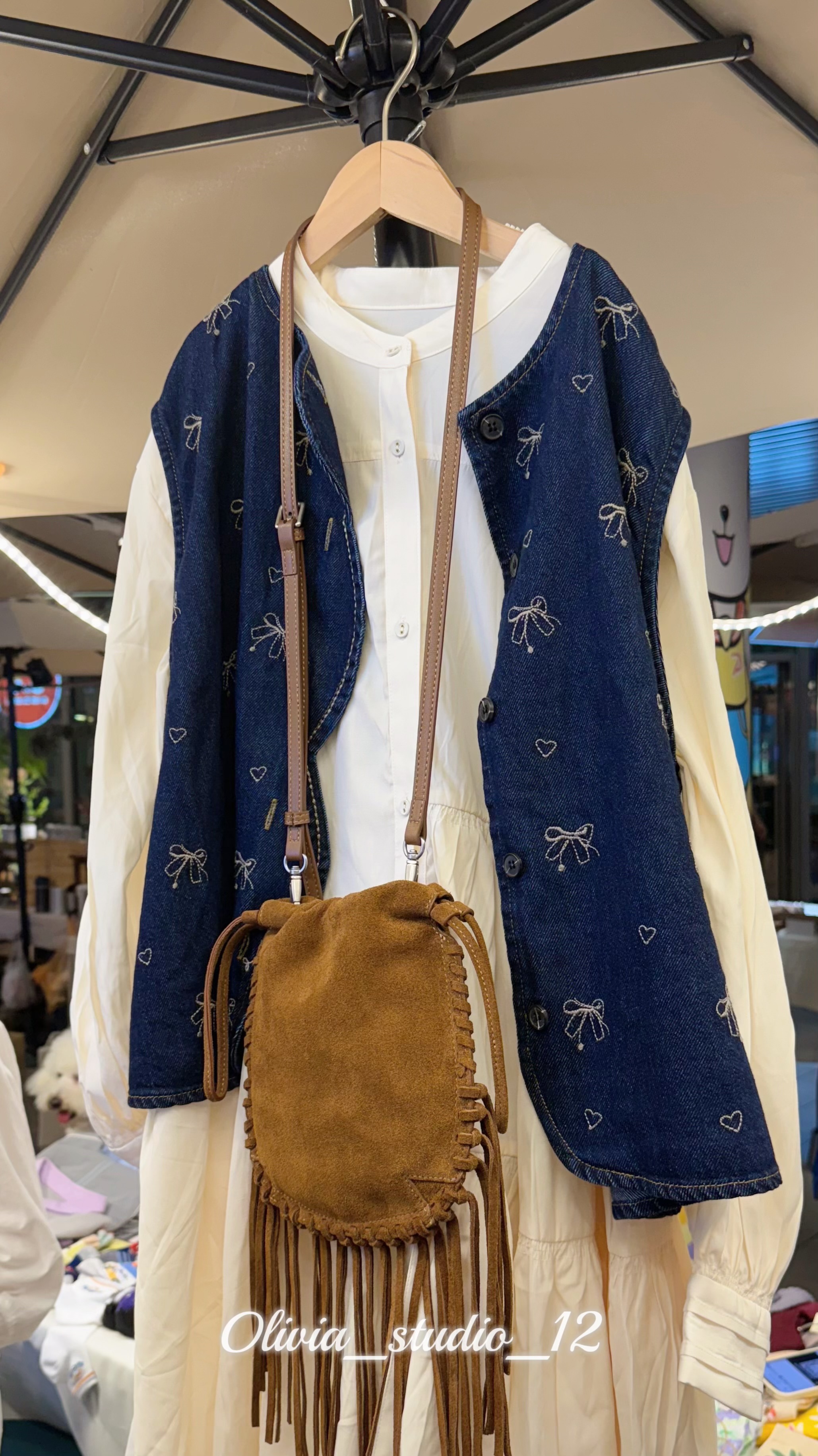 𝓞𝓵𝓲𝓿𝓲𝓪_ 麂皮流蘇包