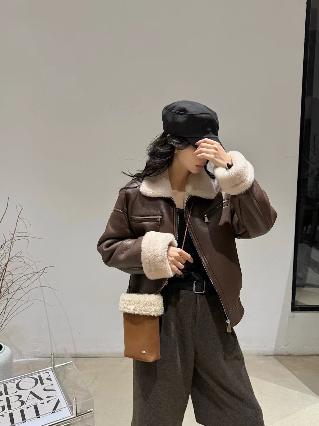 𝓞𝓵𝓲𝓿𝓲𝓪_卡哇伊毛絨絨手機包