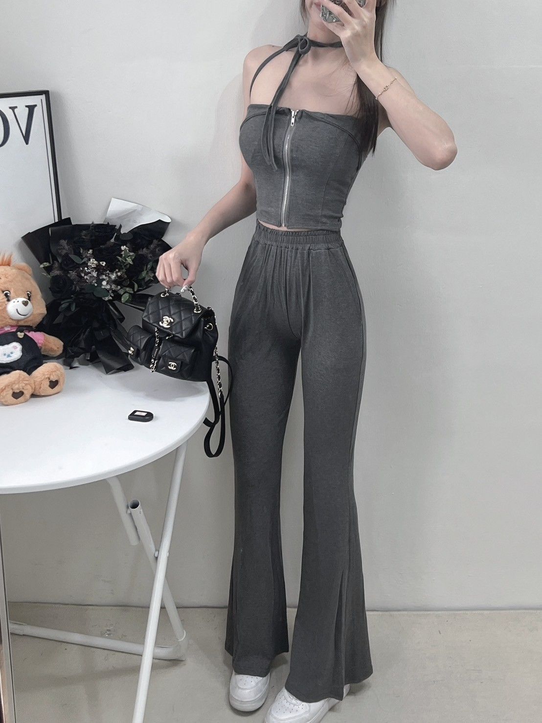 平口拉鏈繞脖罩杯背心+落地喇叭褲
