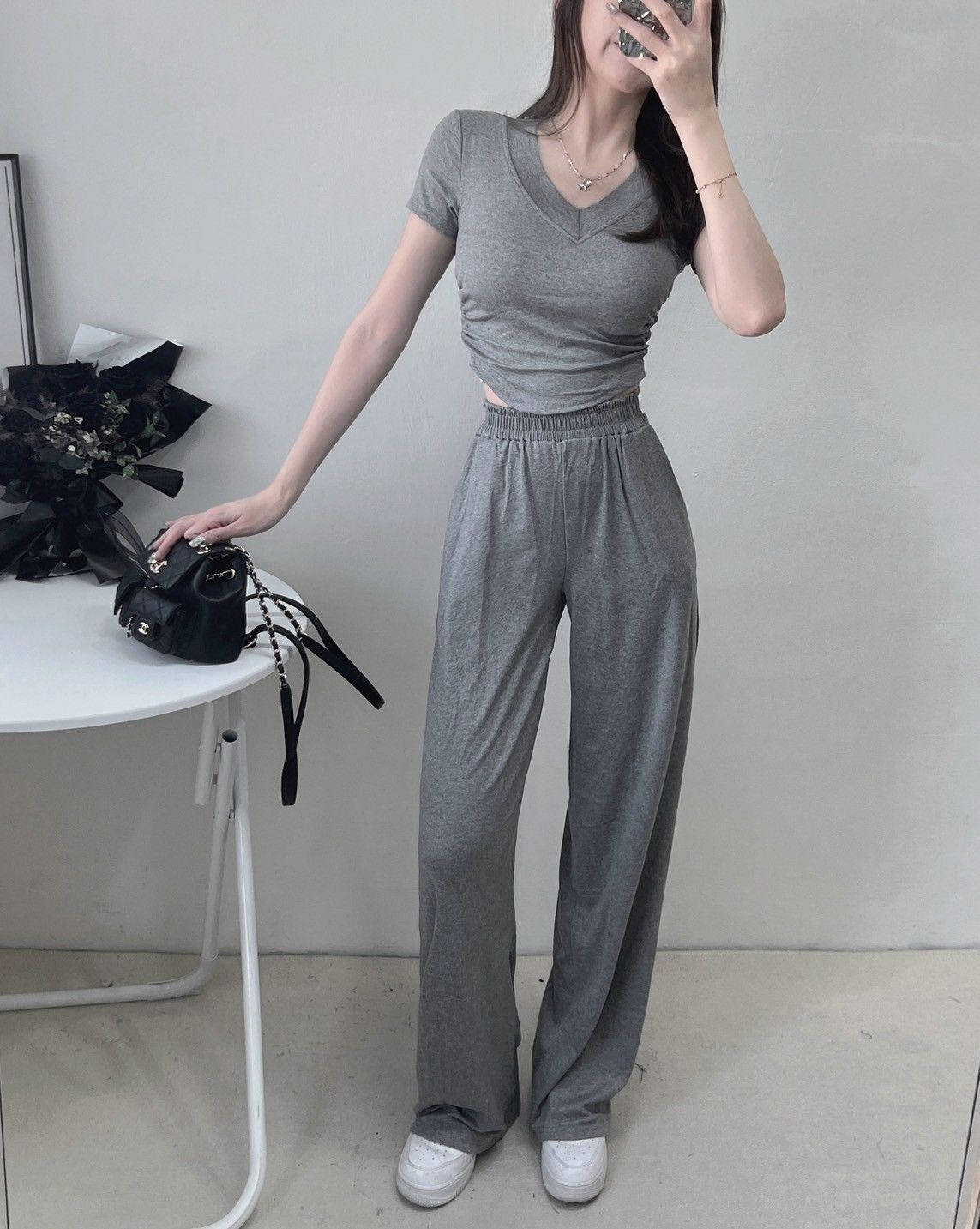 V領抓皺罩杯+落地高腰寬褲