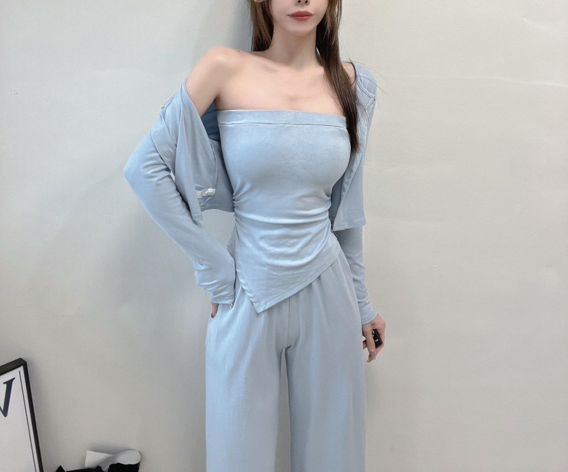 平口罩杯不規則背心+闊腿寬褲+小外套💫